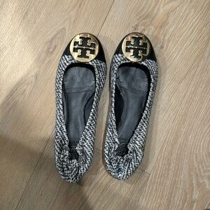 Tory Burch, navy size 9 ballet flats gently worn